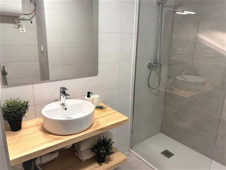 Apartamento Little Rest Montblanc 6 Pax Personas Wifi Garaje Plaza Pradollano Monachil Exterior foto